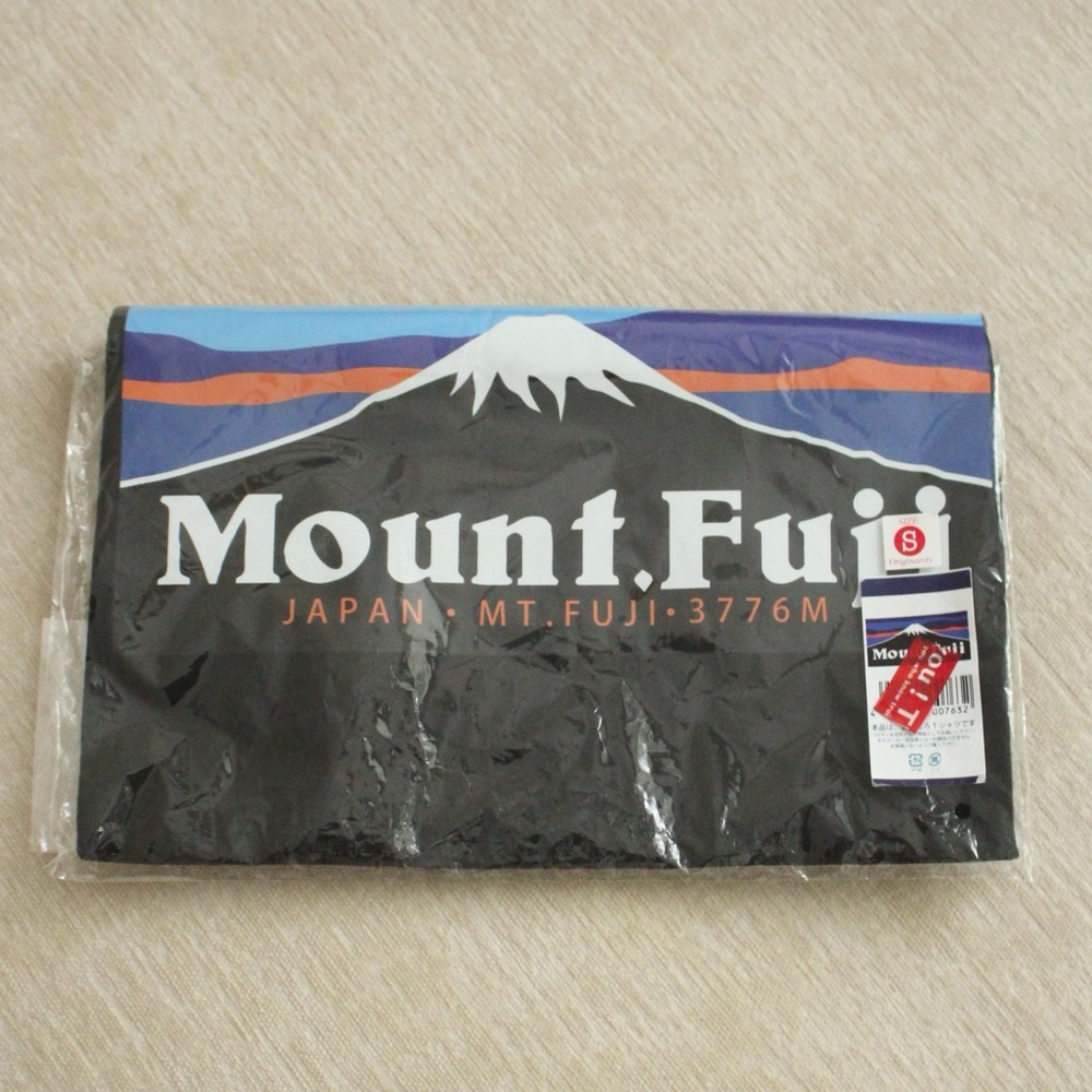 NWT Patagonia Mount Fuji T Shirt from Japan (Size Small)